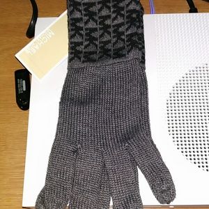 Michael Kors gloves